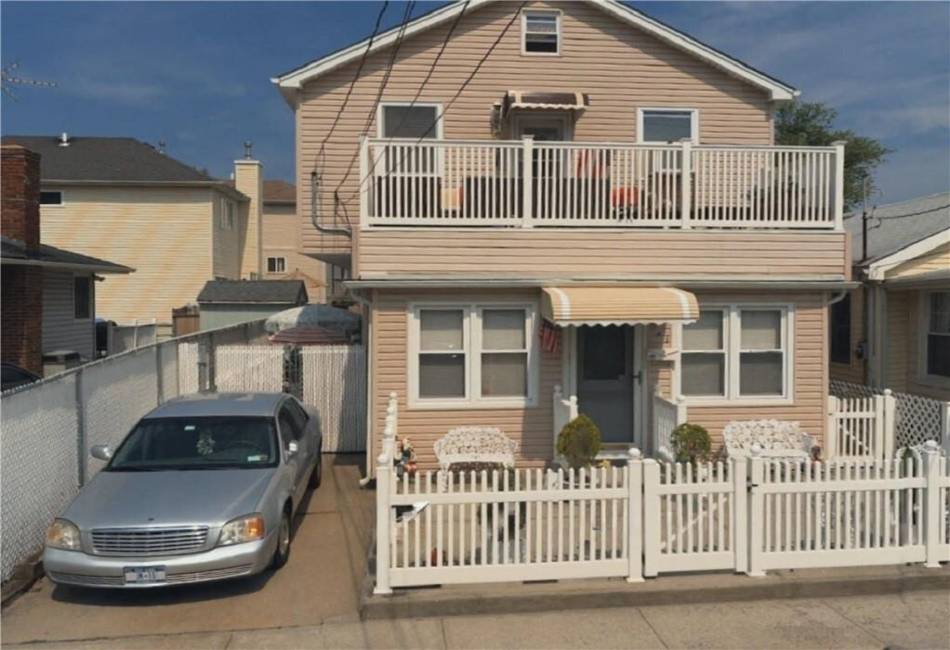 921 Nugent Avenue, Staten Island, New York 10306, 5 Bedrooms Bedrooms, ,2 BathroomsBathrooms,Residential,For Sale,Nugent,477665