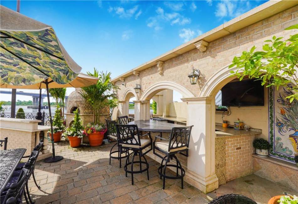 2626 National Drive, Brooklyn, New York 11234, 7 Bedrooms Bedrooms, ,6 BathroomsBathrooms,Residential,For Sale,National,483567
