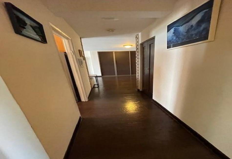 50 Brighton 1th Road, Brooklyn, New York 11235, 2 Bedrooms Bedrooms, ,2 BathroomsBathrooms,Residential,For Sale,Brighton 1th,486171