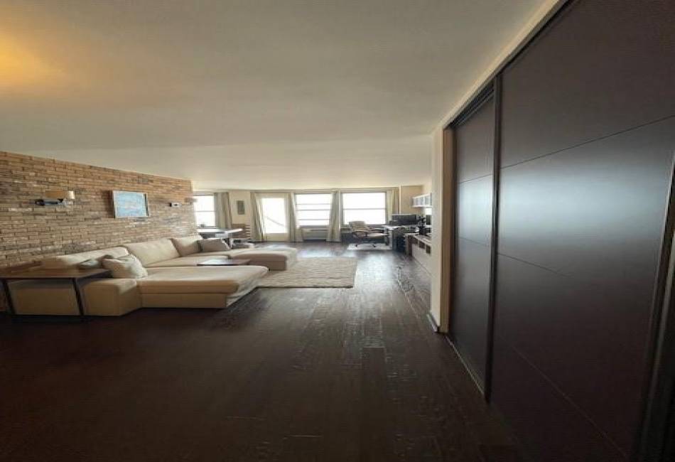 50 Brighton 1th Road, Brooklyn, New York 11235, 2 Bedrooms Bedrooms, ,2 BathroomsBathrooms,Residential,For Sale,Brighton 1th,486171