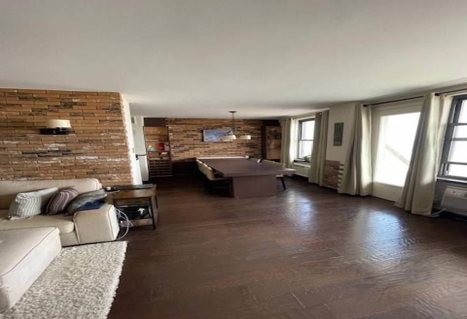 50 Brighton 1th Road, Brooklyn, New York 11235, 2 Bedrooms Bedrooms, ,2 BathroomsBathrooms,Residential,For Sale,Brighton 1th,486171