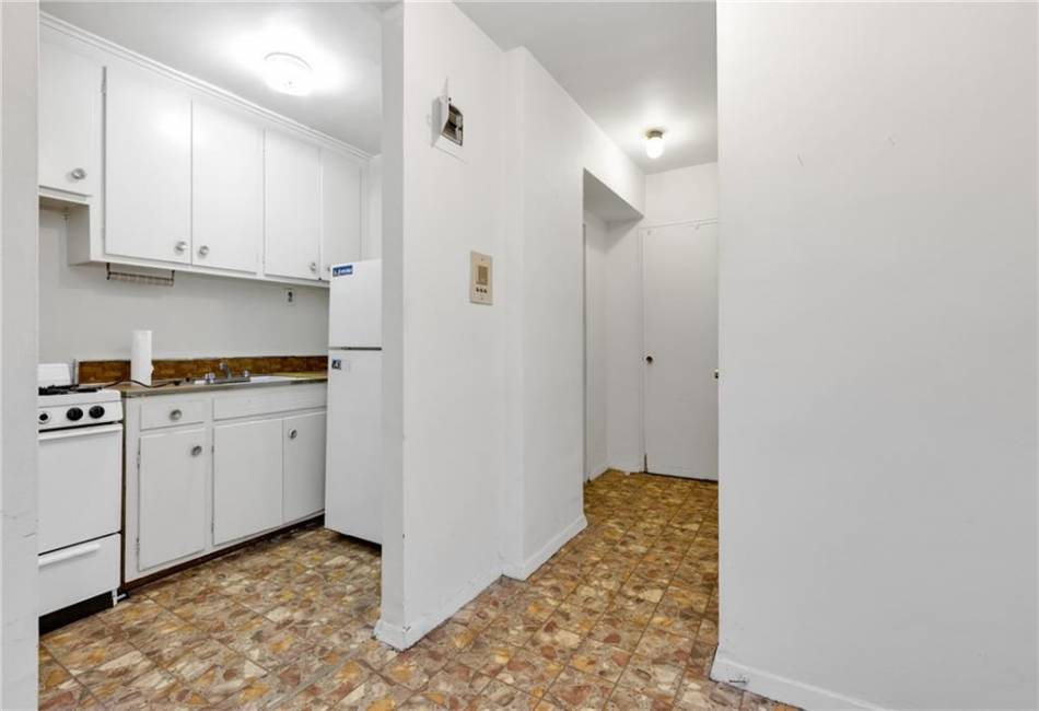 1213 Avenue Z, Brooklyn, New York 11235, ,1 BathroomBathrooms,Residential,For Sale,Avenue Z,486319