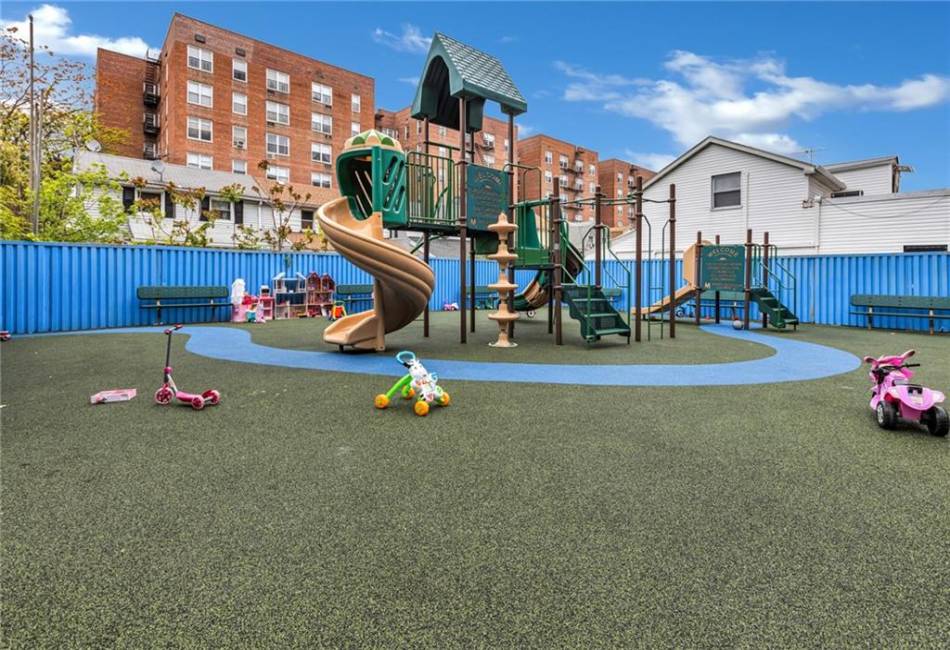 1213 Avenue Z, Brooklyn, New York 11235, ,1 BathroomBathrooms,Residential,For Sale,Avenue Z,486319