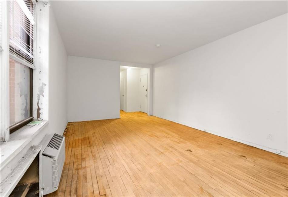 1213 Avenue Z, Brooklyn, New York 11235, ,1 BathroomBathrooms,Residential,For Sale,Avenue Z,486319