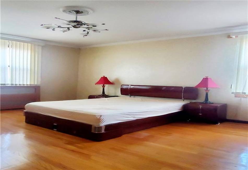 2375 Ocean Avenue, Brooklyn, New York 11229, 1 Bedroom Bedrooms, ,1 BathroomBathrooms,Residential,For Sale,Ocean,486325