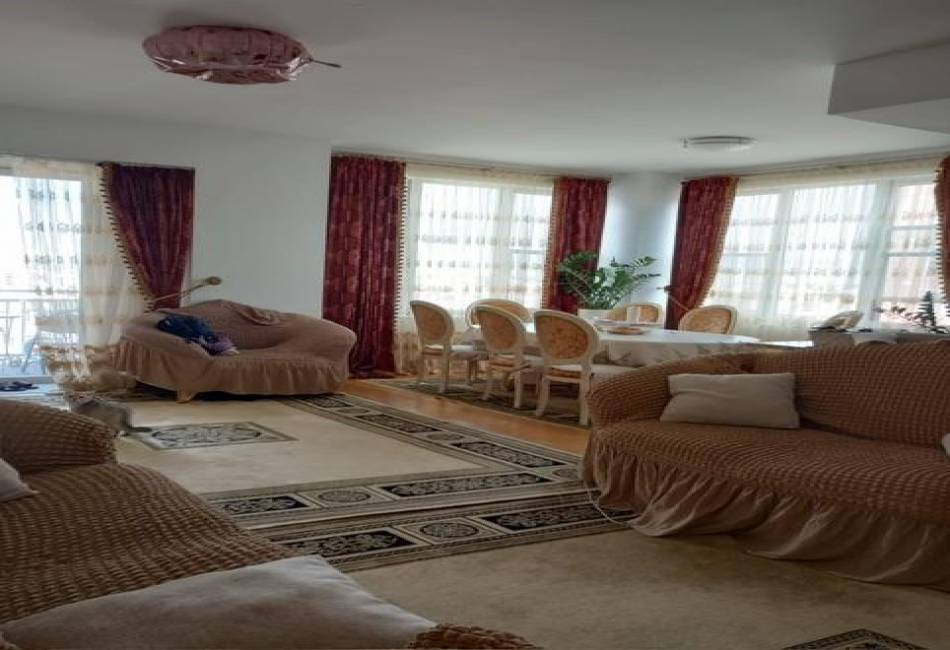 50 Oceana Drive West, Brooklyn, New York 11235, 2 Bedrooms Bedrooms, ,2 BathroomsBathrooms,Residential,For Sale,Oceana Drive West,486398