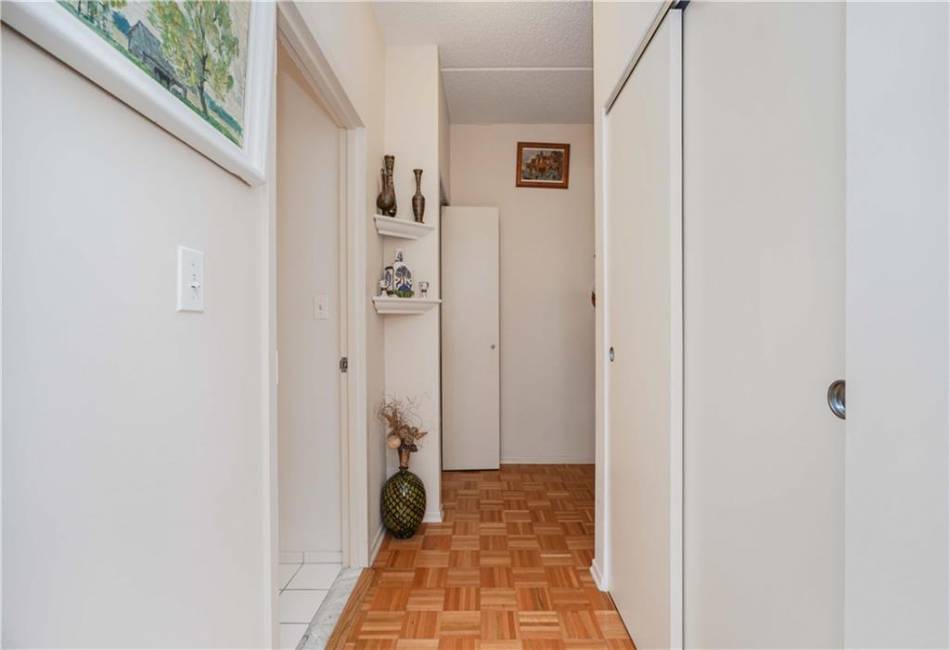 120 Oceana Drive, Brooklyn, New York 11235, 2 Bedrooms Bedrooms, ,2 BathroomsBathrooms,Residential,For Sale,Oceana,486422