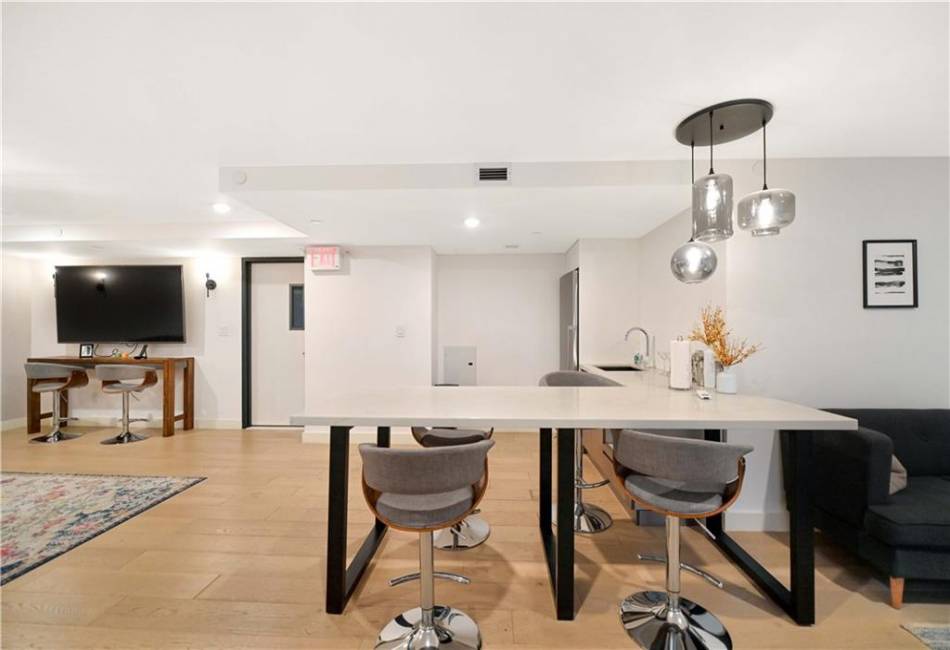 2128 Ocean Avenue, Brooklyn, New York 11229, 2 Bedrooms Bedrooms, ,1 BathroomBathrooms,Residential,For Sale,Ocean,467641