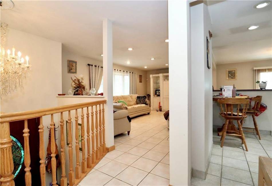 37 Montana Place, Brooklyn, New York 11234, 4 Bedrooms Bedrooms, ,3 BathroomsBathrooms,Residential,For Sale,Montana,486453