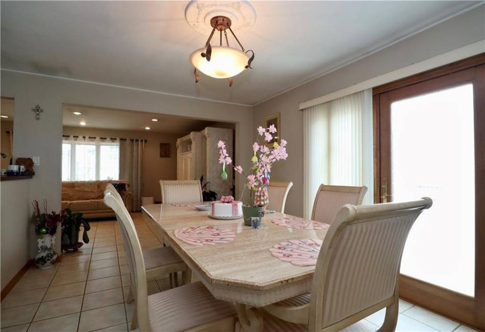 37 Montana Place, Brooklyn, New York 11234, 4 Bedrooms Bedrooms, ,3 BathroomsBathrooms,Residential,For Sale,Montana,486453