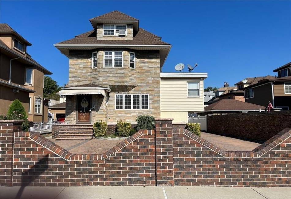 1369 Bay Ridge Parkway, Brooklyn, New York 11228, 5 Bedrooms Bedrooms, ,4 BathroomsBathrooms,Residential,For Sale,Bay Ridge,486477