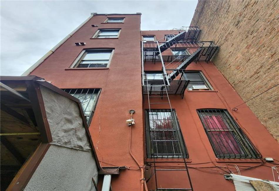 458 Halsey Street, Brooklyn, New York 11233, 15 Bedrooms Bedrooms, ,4 BathroomsBathrooms,Residential,For Sale,Halsey,486494