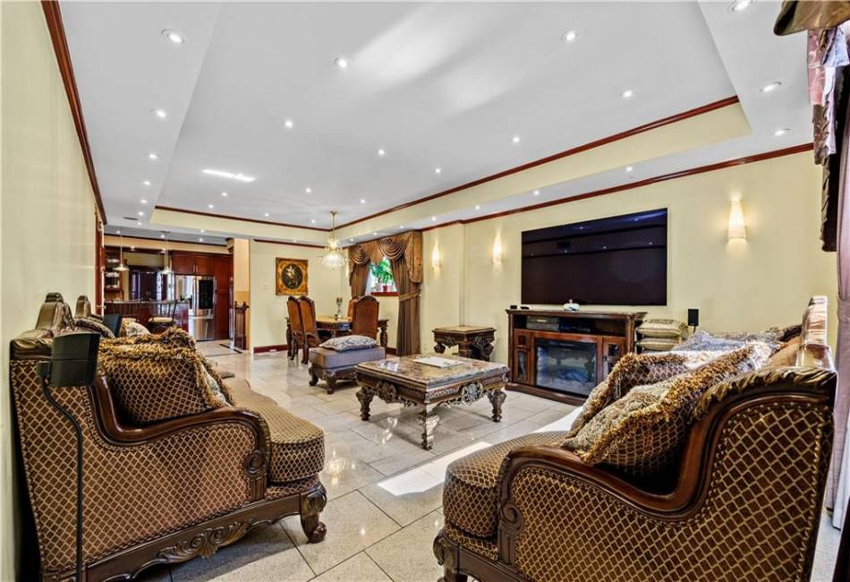 949 78th Street, Brooklyn, New York 11228, 7 Bedrooms Bedrooms, ,3 BathroomsBathrooms,Residential,For Sale,78th,486478