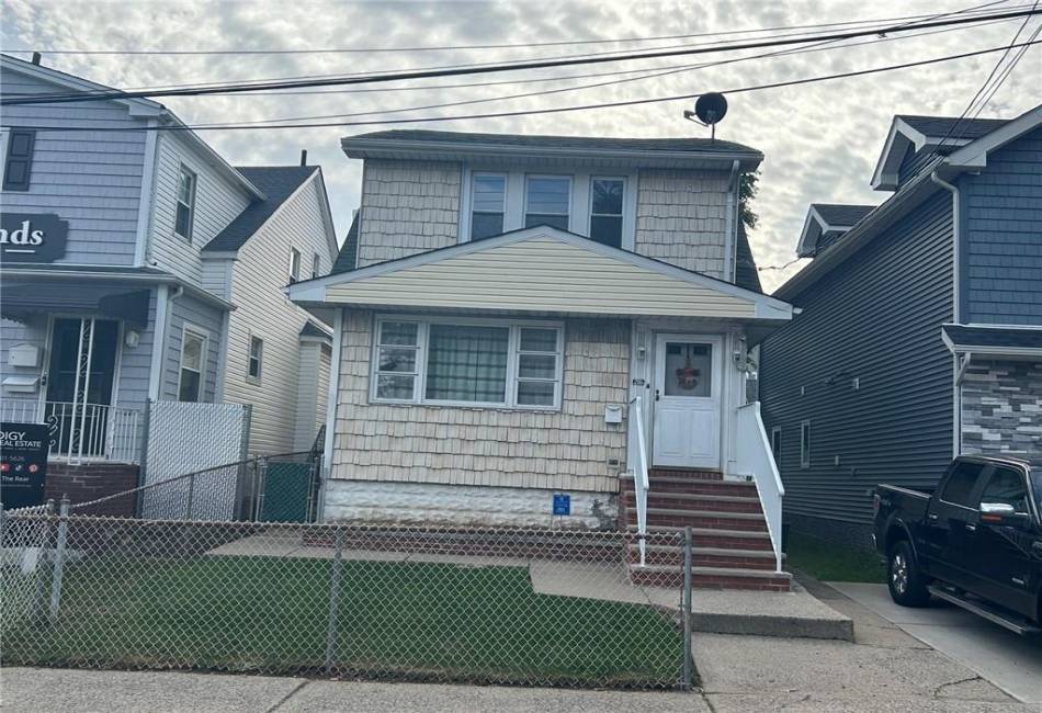 286 Nelson Avenue, Brooklyn, New York 10308, 2 Bedrooms Bedrooms, ,2 BathroomsBathrooms,Residential,For Sale,Nelson,486527