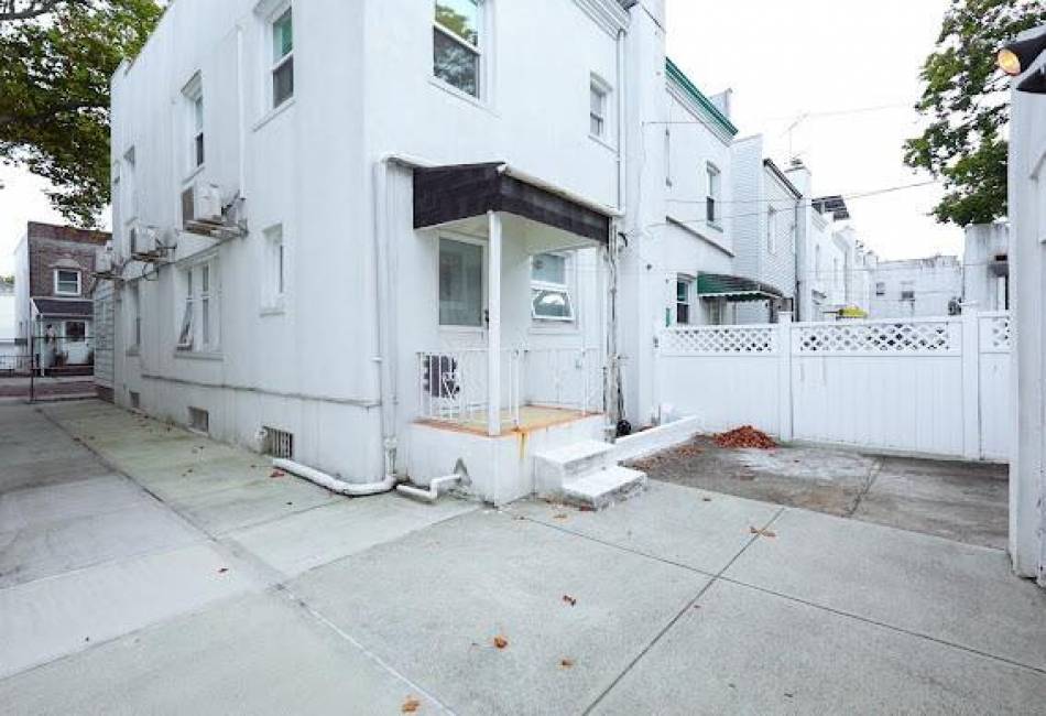 6806 Vista Place, Brooklyn, New York 11220, 3 Bedrooms Bedrooms, ,2 BathroomsBathrooms,Residential,For Sale,Vista,486547