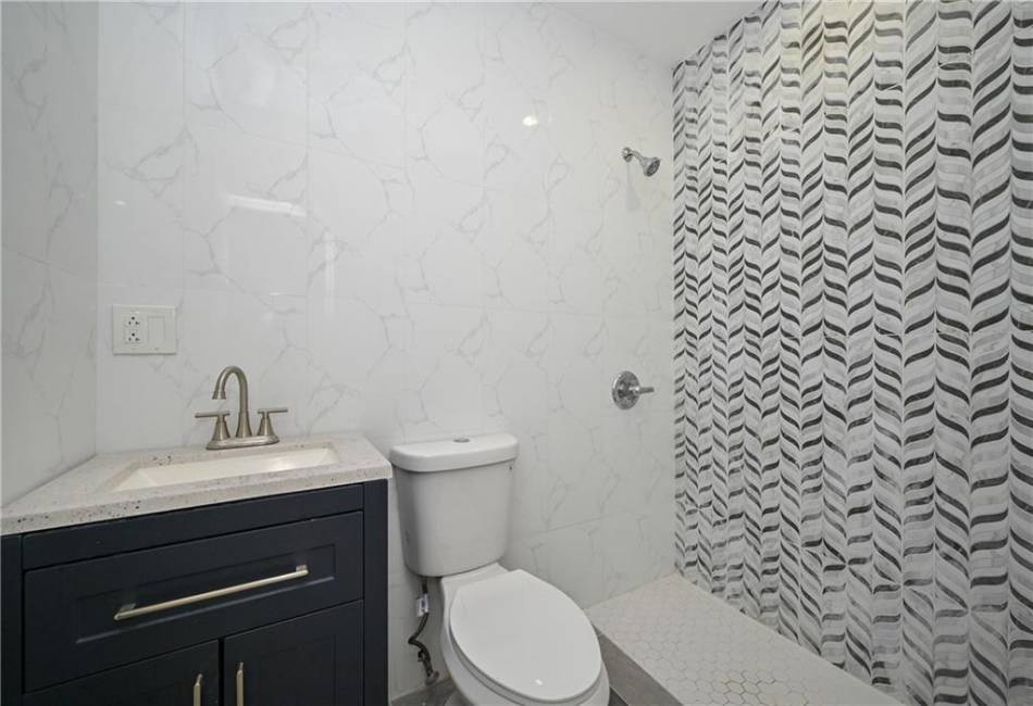 282 39th Street, Brooklyn, New York 11203, 5 Bedrooms Bedrooms, ,Residential,For Sale,39th,486553