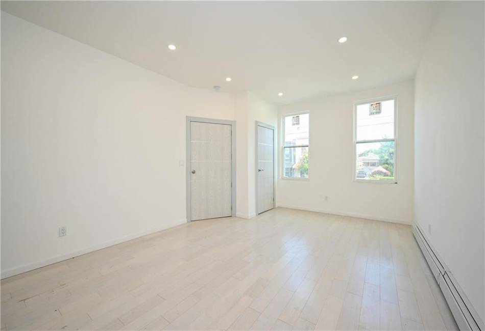 282 39th Street, Brooklyn, New York 11203, 5 Bedrooms Bedrooms, ,Residential,For Sale,39th,486553