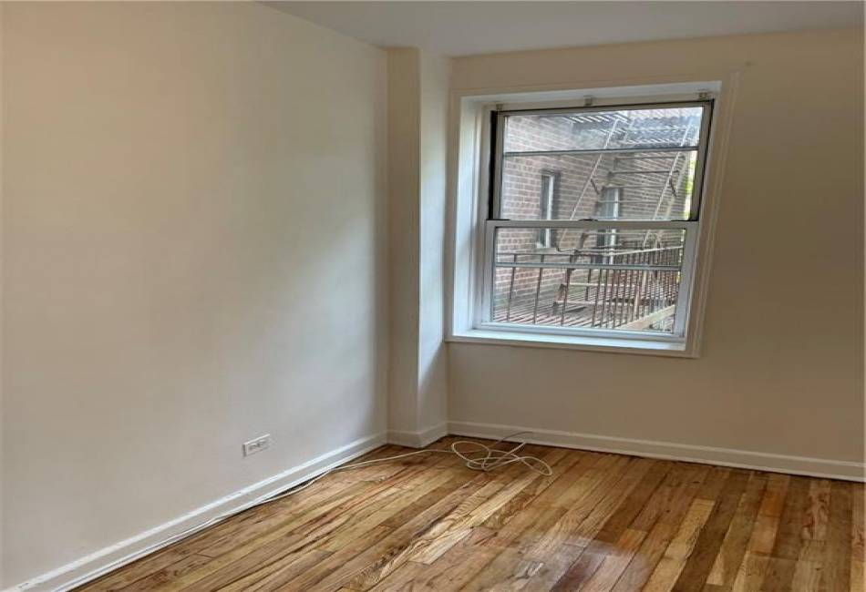 3510 Avenue H, Brooklyn, New York 11210, 1 Bedroom Bedrooms, ,1 BathroomBathrooms,Residential,For Sale,Avenue H,486554