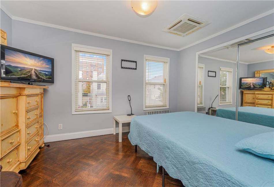 2044 19th Street, Brooklyn, New York 11229, 3 Bedrooms Bedrooms, ,3 BathroomsBathrooms,Residential,For Sale,19th,486555