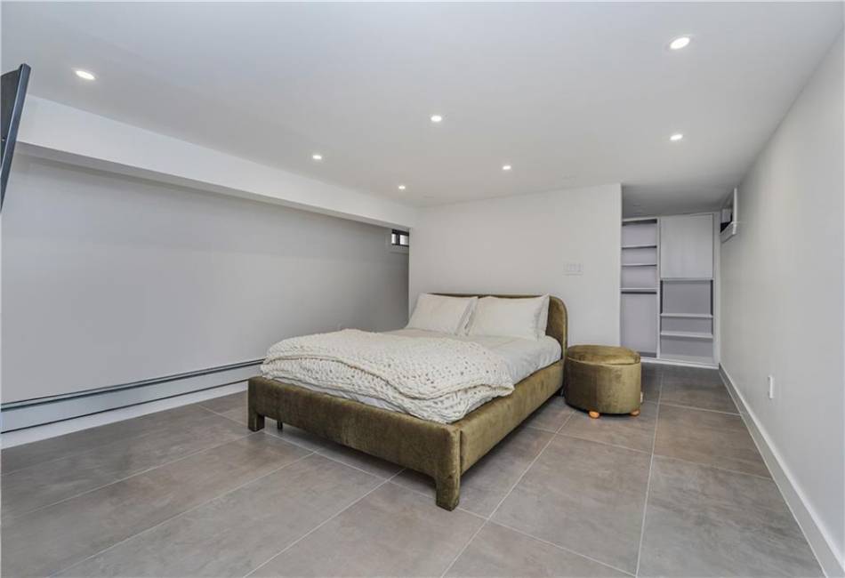 2044 19th Street, Brooklyn, New York 11229, 3 Bedrooms Bedrooms, ,3 BathroomsBathrooms,Residential,For Sale,19th,486555