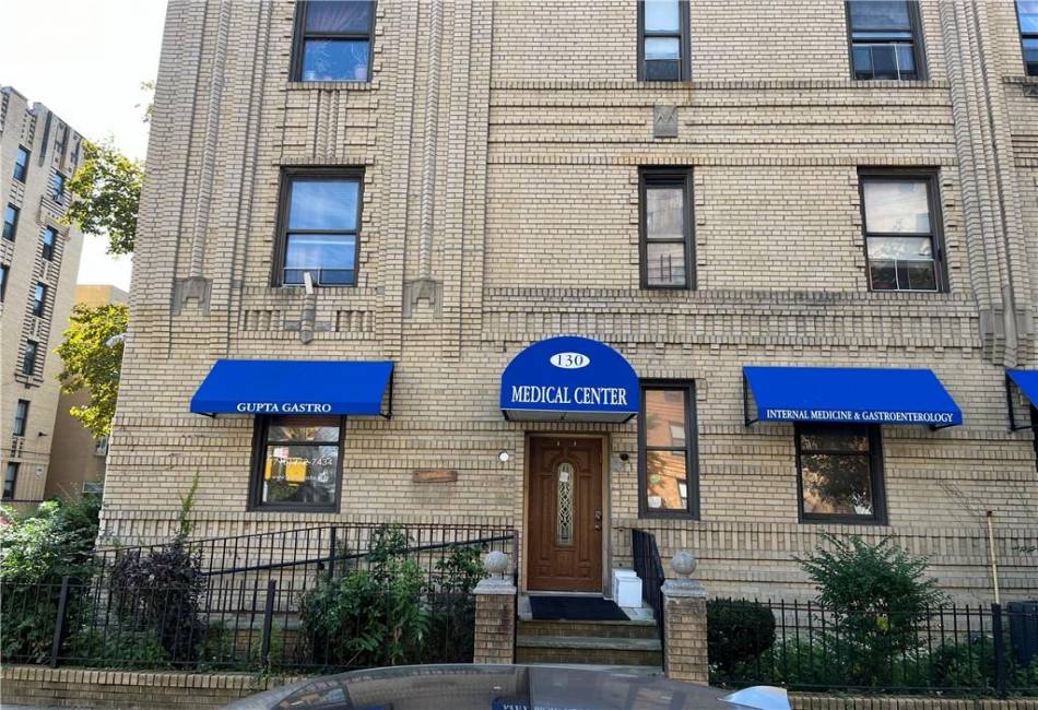 130 Avenue P, Brooklyn, New York 11204, ,Rental,For Sale,Avenue P,486564