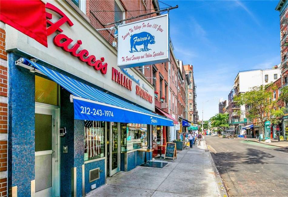 260 Bleecker Street, New York, New York 10014, ,Mixed Use,For Sale,Bleecker,486568