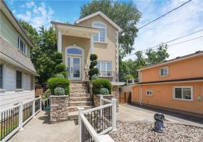 303 Sprague Avenue, Staten Island, New York 10307, 3 Bedrooms Bedrooms, ,3 BathroomsBathrooms,Residential,For Sale,Sprague,486572