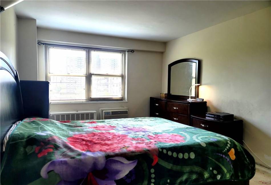 190 Cozine Avenue, Brooklyn, New York 11207, 2 Bedrooms Bedrooms, ,1 BathroomBathrooms,Residential,For Sale,Cozine,463119