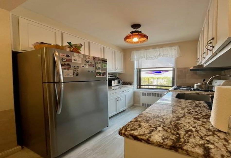 3105 Avenue V, Brooklyn, New York 11229, 3 Bedrooms Bedrooms, ,1 BathroomBathrooms,Residential,For Sale,Avenue V,486596