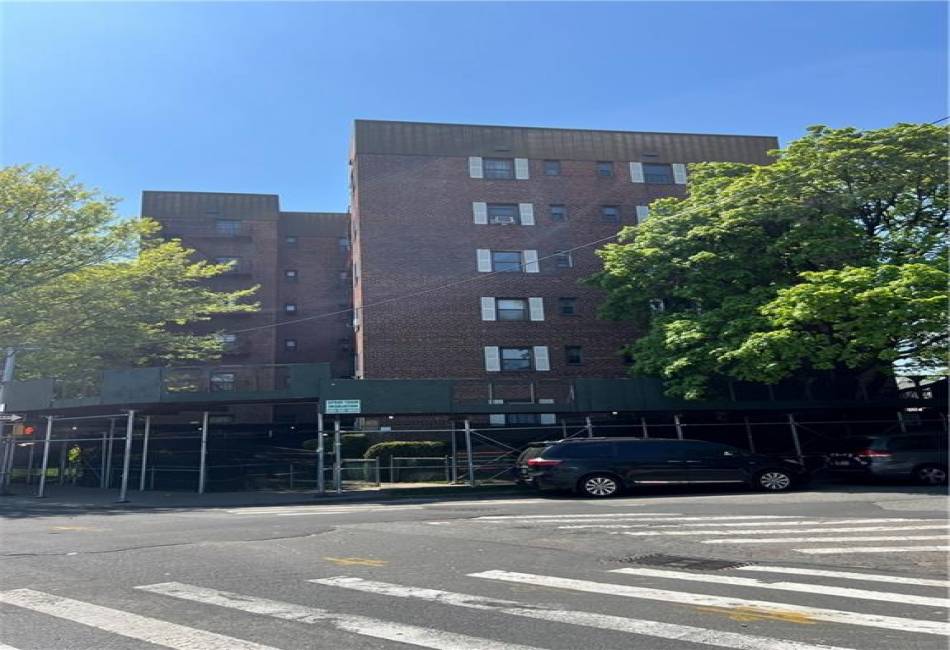 2821 Kings Highway, Brooklyn, New York 11229, 1 Bedroom Bedrooms, ,1 BathroomBathrooms,Residential,For Sale,Kings,481706