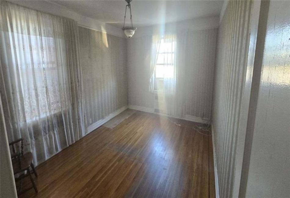 602 Avenue T, Brooklyn, New York 11223, 1 Bedroom Bedrooms, ,1 BathroomBathrooms,Residential,For Sale,Avenue T,486635