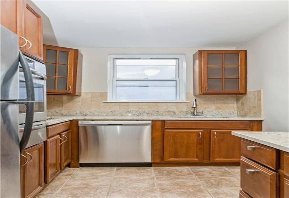 740 32nd Street, Brooklyn, New York 11210, 1 Bedroom Bedrooms, ,1 BathroomBathrooms,Residential,For Sale,32nd,471158