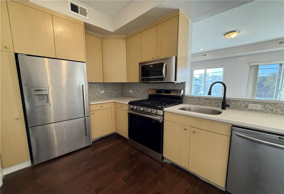 1727 Stillwell Avenue, Brooklyn, New York 11223, 2 Bedrooms Bedrooms, ,2 BathroomsBathrooms,Residential,For Sale,Stillwell,486549