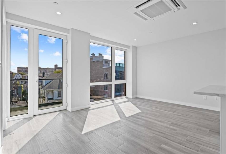 157 Beach 96th Street, Queens, New York 11693, 1 Bedroom Bedrooms, ,1 BathroomBathrooms,Rental,For Sale,Beach 96th,486668