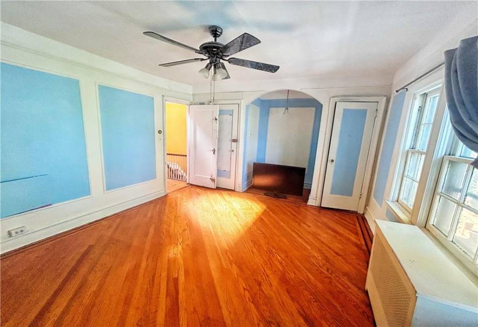 2610 Avenue T, Brooklyn, New York 11229, 3 Bedrooms Bedrooms, ,1 BathroomBathrooms,Residential,For Sale,Avenue T,486694