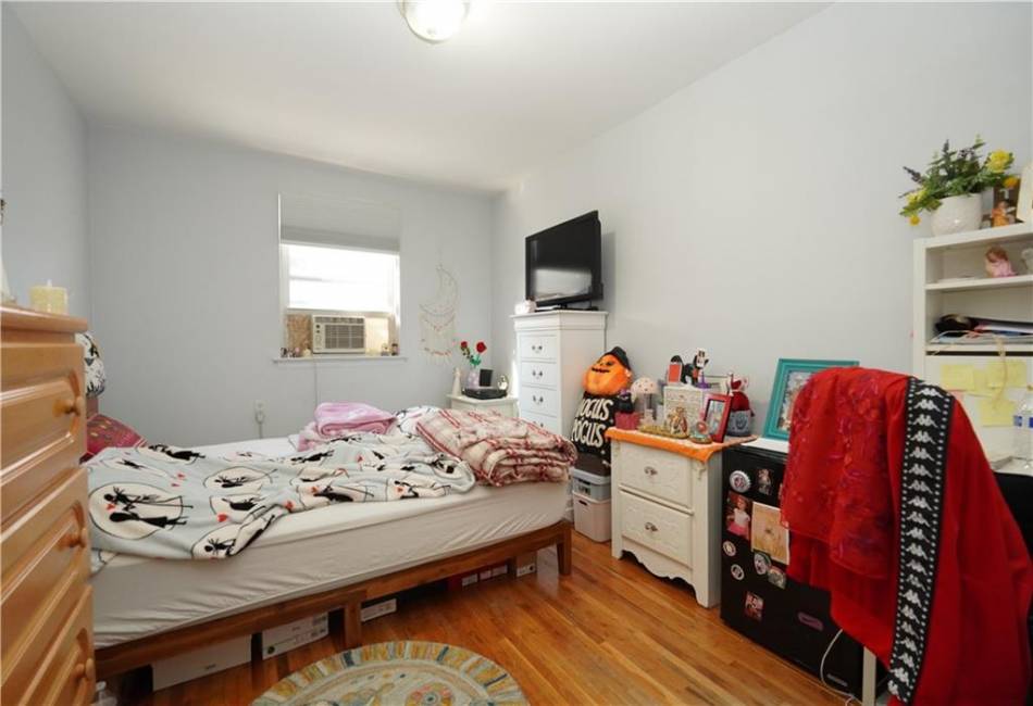 1858 84th Street, Brooklyn, New York 11214, 8 Bedrooms Bedrooms, ,3 BathroomsBathrooms,Residential,For Sale,84th,486736