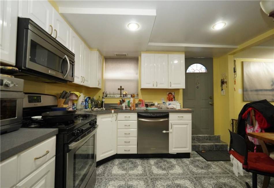 1858 84th Street, Brooklyn, New York 11214, 8 Bedrooms Bedrooms, ,3 BathroomsBathrooms,Residential,For Sale,84th,486736