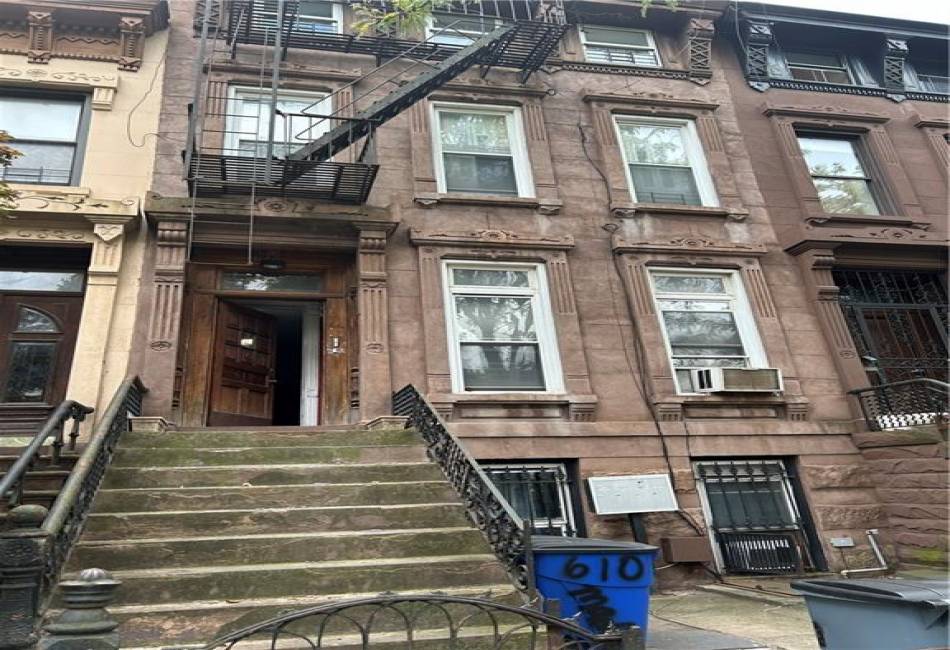 610 Madison Street, Brooklyn, New York 11221, 7 Bedrooms Bedrooms, ,4 BathroomsBathrooms,Residential,For Sale,Madison,486692