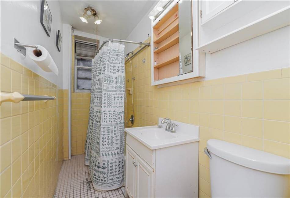 4407 4th Avenue, Brooklyn, New York 11220, 2 Bedrooms Bedrooms, ,1 BathroomBathrooms,Residential,For Sale,4th,486745