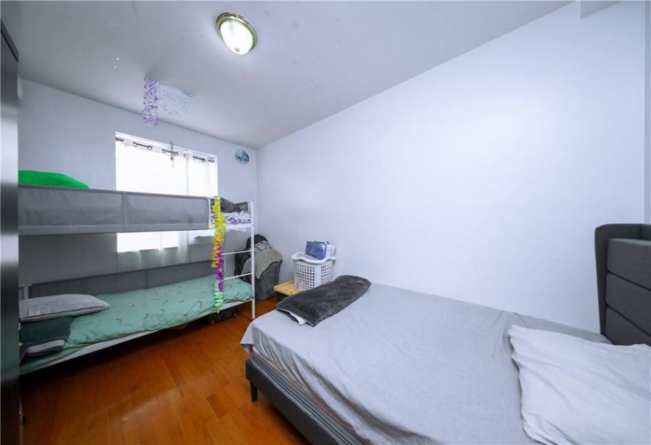 2265 7th Street, Brooklyn, New York 11223, 2 Bedrooms Bedrooms, ,2 BathroomsBathrooms,Residential,For Sale,7th,486749