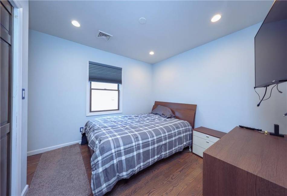 2127 Kimball Street, Brooklyn, New York 11234, 3 Bedrooms Bedrooms, ,4 BathroomsBathrooms,Residential,For Sale,Kimball,486781