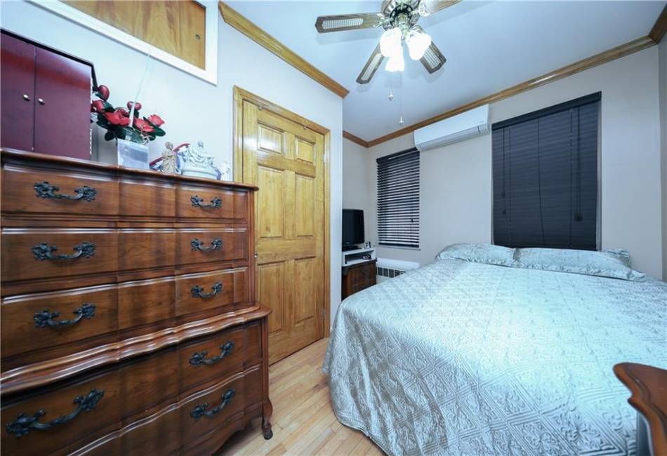 1975 11th Street, Brooklyn, New York 11223, 5 Bedrooms Bedrooms, ,4 BathroomsBathrooms,Residential,For Sale,11th,486784