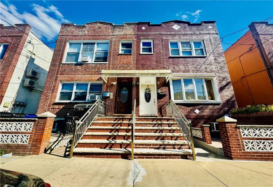 1975 11th Street, Brooklyn, New York 11223, 5 Bedrooms Bedrooms, ,4 BathroomsBathrooms,Residential,For Sale,11th,486784