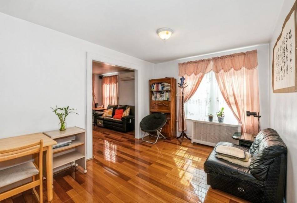 246 91st Street, Brooklyn, New York 11209, 8 Bedrooms Bedrooms, ,3 BathroomsBathrooms,Residential,For Sale,91st,486806