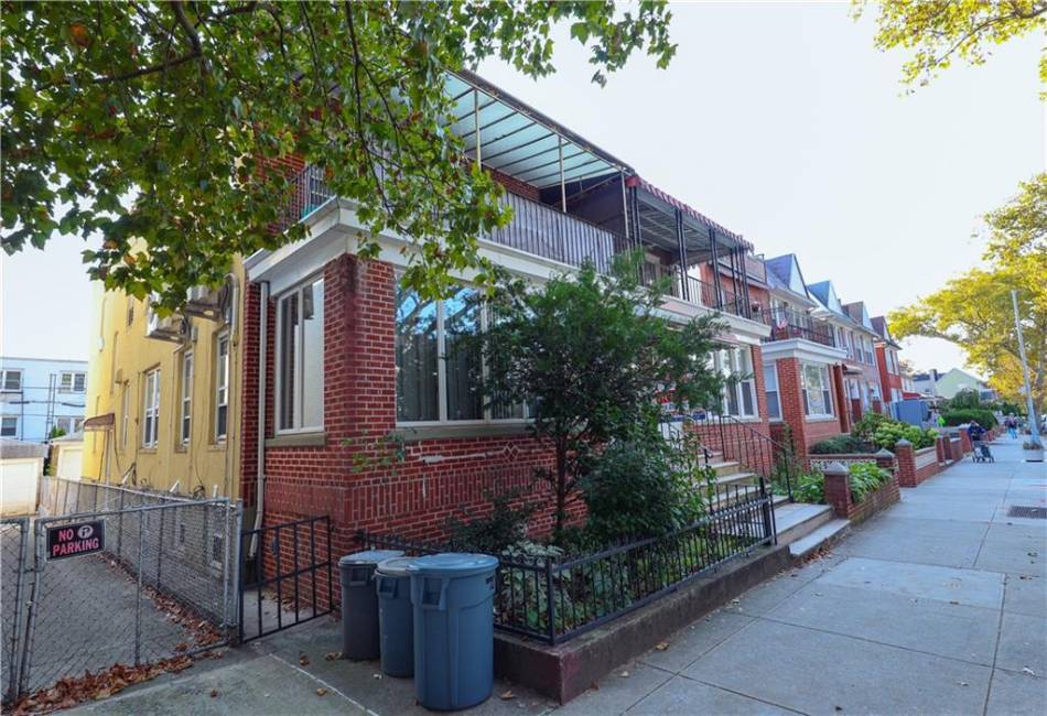 246 91st Street, Brooklyn, New York 11209, 8 Bedrooms Bedrooms, ,3 BathroomsBathrooms,Residential,For Sale,91st,486806