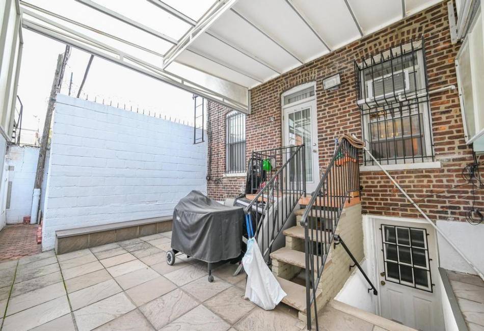 522 Bay Ridge Avenue, Brooklyn, New York 11220, 6 Bedrooms Bedrooms, ,6 BathroomsBathrooms,Residential,For Sale,Bay Ridge,486703