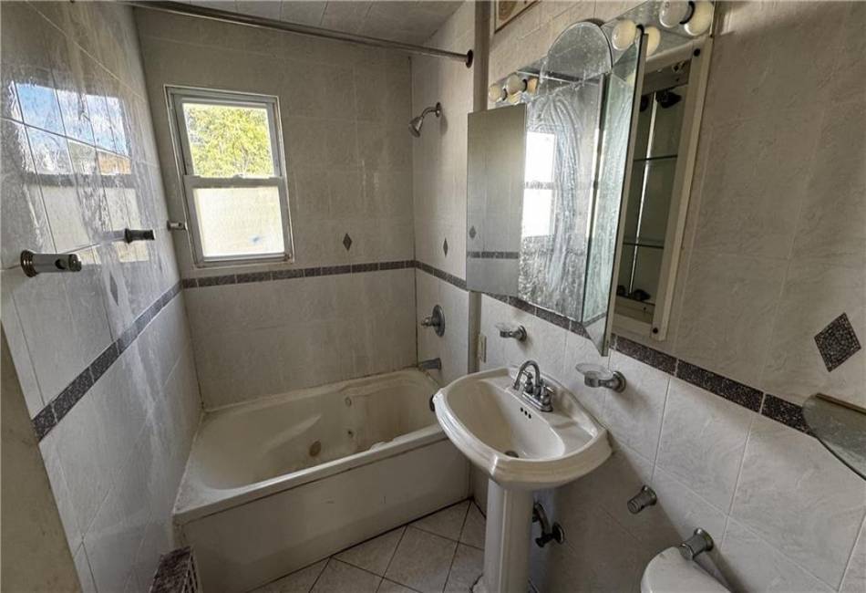 3611 Clarendon Road, Brooklyn, New York 11203, 3 Bedrooms Bedrooms, ,2 BathroomsBathrooms,Residential,For Sale,Clarendon,486816