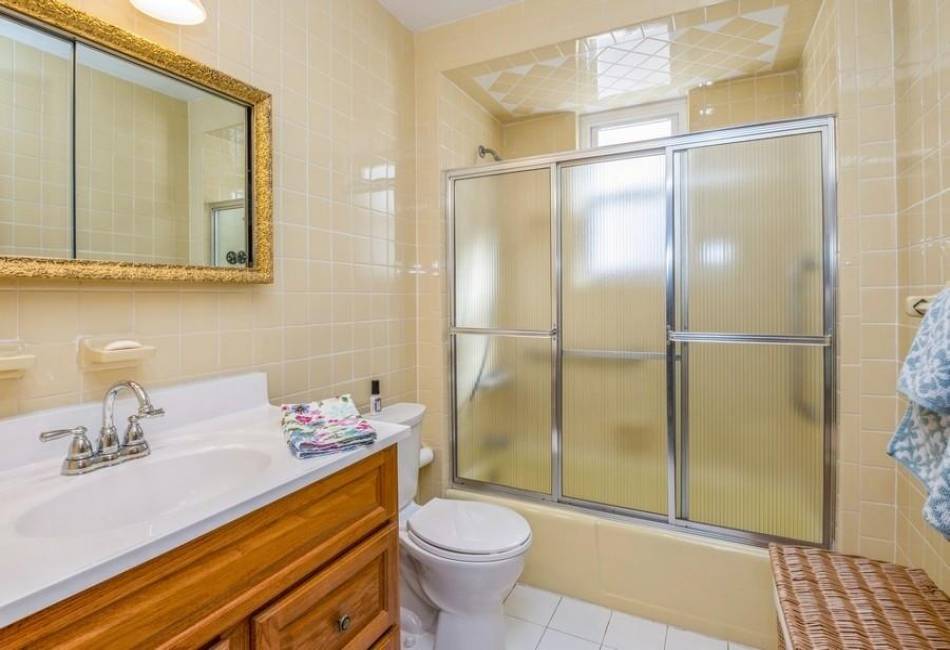 631 77th Street, Brooklyn, New York 11209, 3 Bedrooms Bedrooms, ,2 BathroomsBathrooms,Residential,For Sale,77th,486827