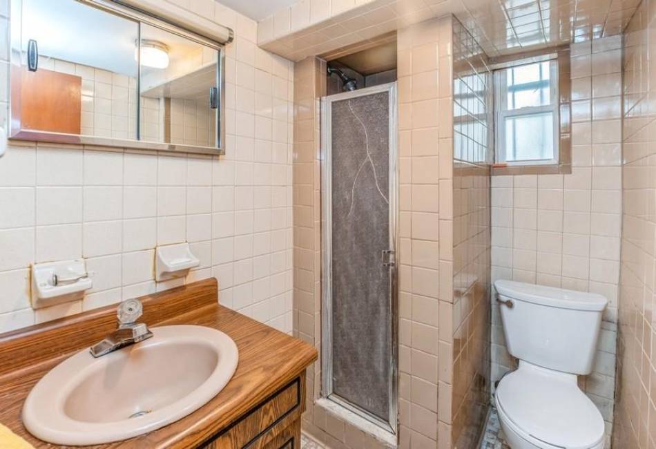 631 77th Street, Brooklyn, New York 11209, 3 Bedrooms Bedrooms, ,2 BathroomsBathrooms,Residential,For Sale,77th,486827