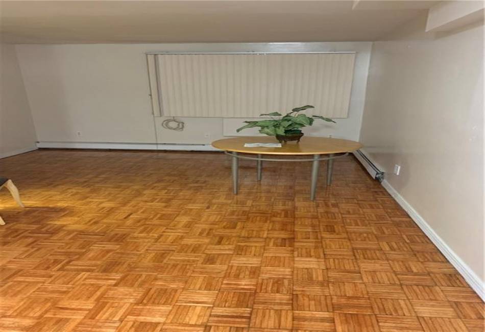 1528 98th Street, Brooklyn, New York 11236, 1 Bedroom Bedrooms, ,1 BathroomBathrooms,Residential,For Sale,98th,486676